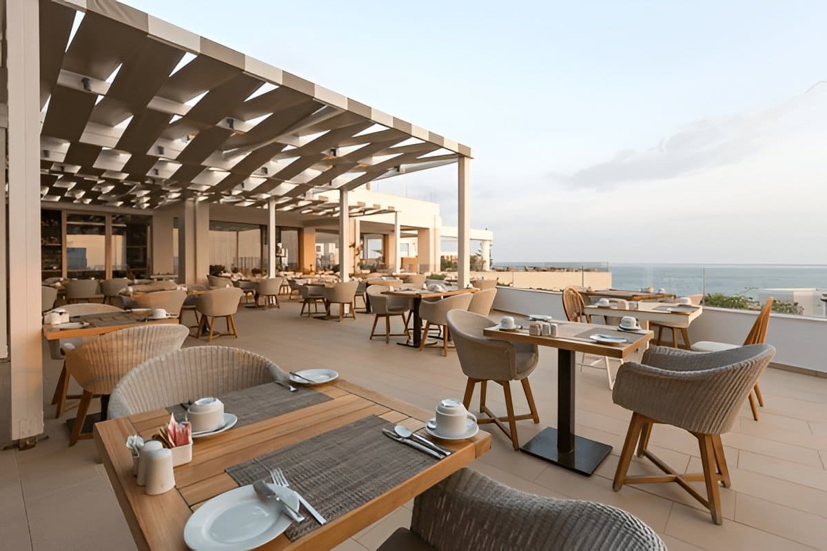 Hotel Rooms Reservations