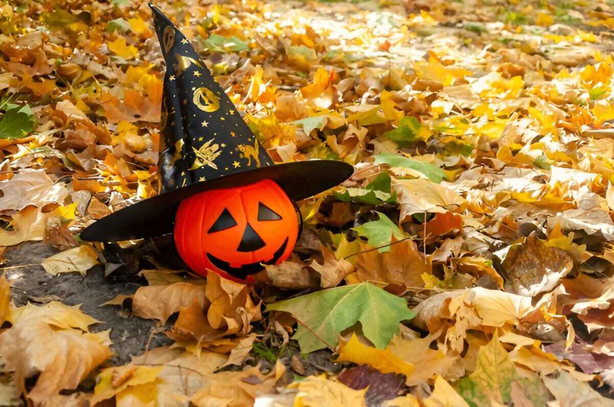 halloween Flight Deals